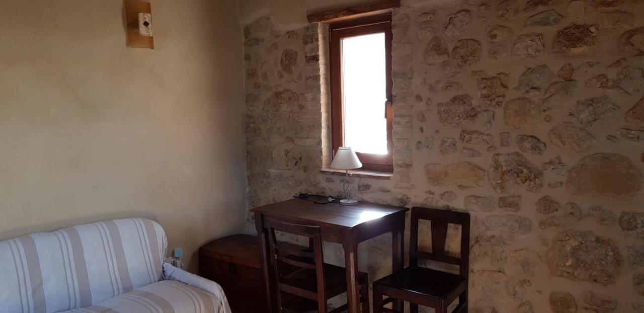 Agriturismo Le Canterie Radicondoli Екстериор снимка